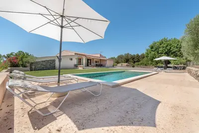 Image de Maison de campagne 'Laurel' avec vue sur la montagne, piscine privée et Wi-Fi