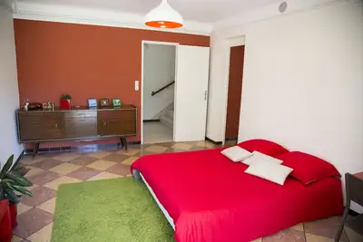 Image de Rez de jardin dans maison familiale au calme