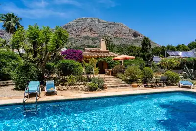 Image de Villa magnifique. 2 lits, piscine privée, WiFi gratuit, climatisation et barbecue