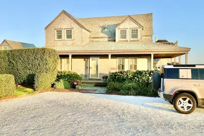 Image de Belle nouvelle perle avec vue sur l'eau à Madaket!