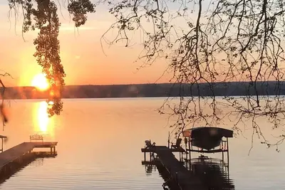 Image de Propriété au bord de l'eau sur le lac Cayuga, au cœur de la région viticole
