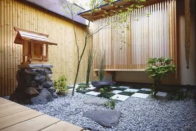 Image de maison de ville japonaise de luxe près de la ville de Nijo (3 chambres à coucher et 2 salles de bain)