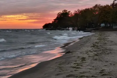 Image de JOURNÉE Du Travail Juste POSTÉE. Dépêchez-vous, la plage attend