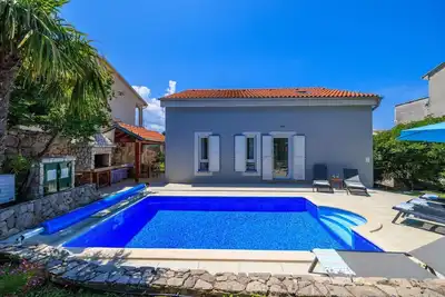 Image de Maison de vacances Dramalj pour 2 - 6 personnes avec 3 chambres à coucher - Maison de vacances