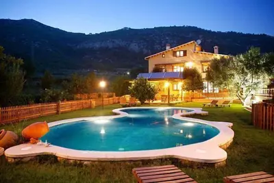 Image de Gîte La Ginesta rural pour 20 personnes