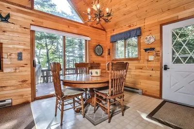 Image de Nouvelle liste! 6 acres sur le lac Little Saint Germain dans le Northwoods du Wisconsin