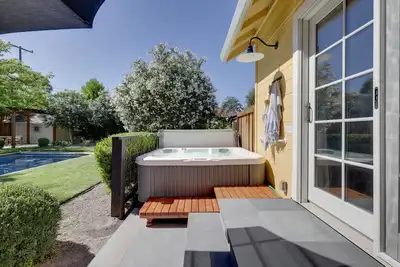 Image de Nouveau! Sonoma Country House avec jardins, piscine et spa!