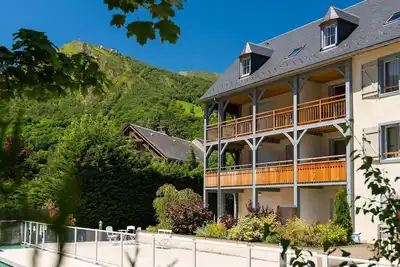 Image de Appartement proche des thermes + navette Gratuite! Accès Piscine