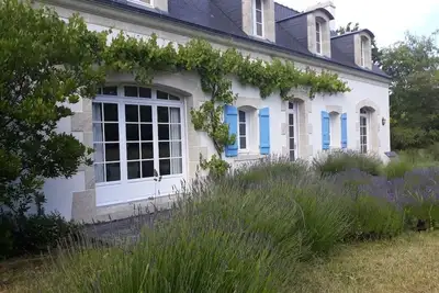 Image de Belle villa d'architecte traditionnelle, Ă 400m de la plage, jardin de 8000m2