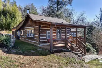 Rustic Elegance Minutes au centre-ville: vie privée, bain à remous et étonnants Vues sur la Montagne