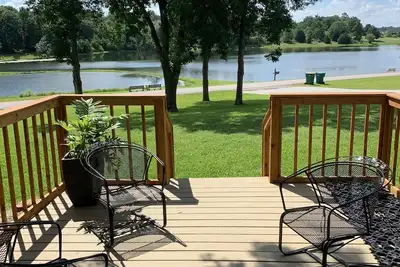 Image de Waterfront Vacation home - Heart of Lake Conroe, près de toute l'action!