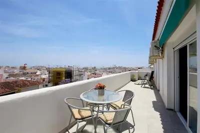 Image de Magnifique penthouse climatisé en centre ville, Vieille ville, à pied de la plage et des cafés