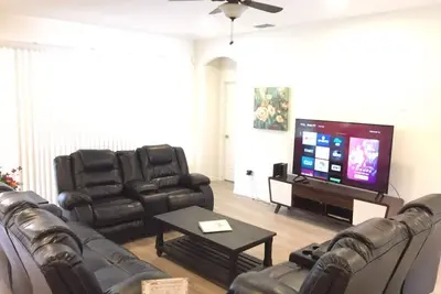 Image de G7017 Disney's Neighbour 13 Br / 10 Ba Wifi / Spa & Piscine