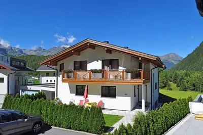 Image de Se lever pour descendre - vacances sur le balcon ensoleillé de l'Ötztal