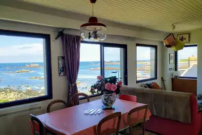 Image de Maison de pêcheur atypique, vue mer imprenable sur la mer d'Iroise