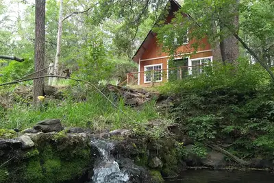 Image de Cadre A isolé sur une ferme boisée de 40 acres