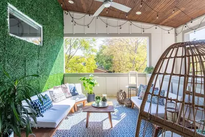 Image de Dix pour cent de réduction sur les trois prochaines réservations! Superbe maison moderne Gulch