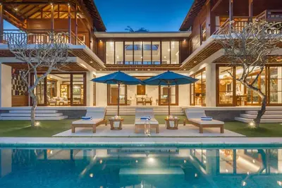 Image de Villa Rusa Biru - Villa de luxe avec piscine à Canggu