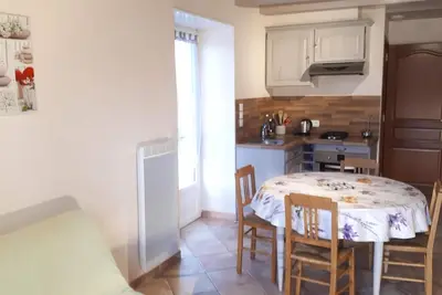 Image de Maison restaurée à la porte des champs