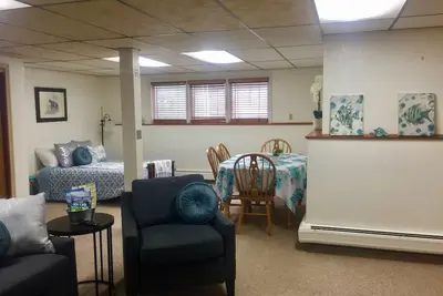 Image de Aurora Place est une excellente distance de marche du centre-ville d'Anchorage