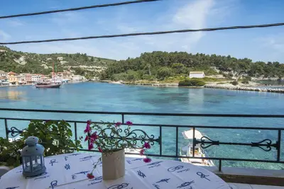 Image de Villa Gaia: sur le port de Gaios, directement sur la mer