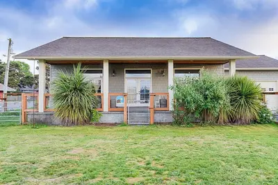 Image de Nouveau! Emplacement parfait! En ville, moderne, à pied de tout, Animaux domestiques (Beachy K)