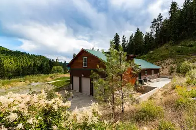 Image de Lodge privé spacieux avec vue sur la montagne