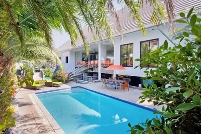 Image de Villa Piscine Pratumnak Royale Grande