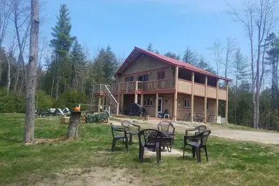 Image de Log Cabin entièrement rénové en 2019, Dog Friendly, 1. 1 mile de la plage