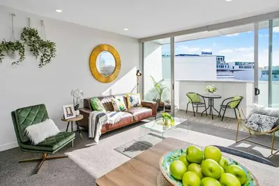 Image de Sunlit Stylish Hideaway avec pompe à chaleur