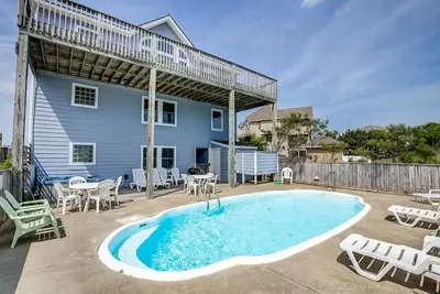 Image de Cara Lina | 300 m de la plage | Piscine privée, bain à remous