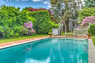 Image de Nouvelle inscription: Grande maison rénovée, près de la ville, piscine, jardins