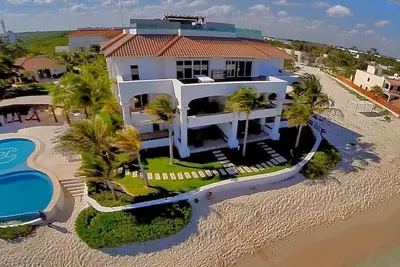 Image de Magnifique penthouse en bord de mer! ! !