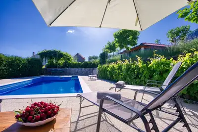 Image de Bel appartement familial Birdie avec piscine privée et 6 parcours de mini golf