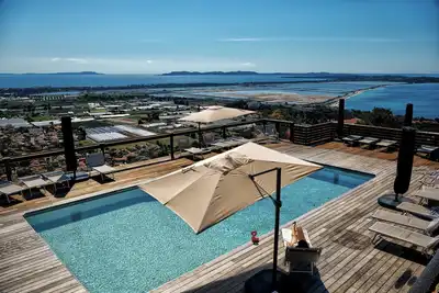 Image de Propriété les cistes, vue mer magnifique (180°), très grande piscine privative.
