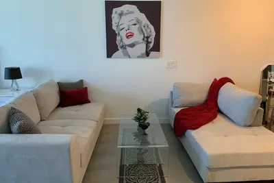 Image de Magnifique Immeuble Neuf Au Coeur De Miami!