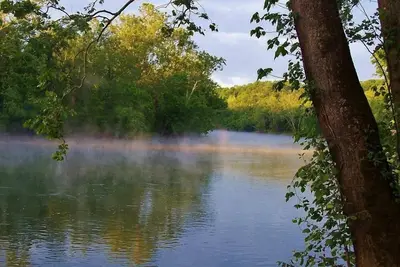 Image de Glamping à son meilleur! -Bord De L'Eau sur la rivière Shenandoah! Ouvert toute l'année!