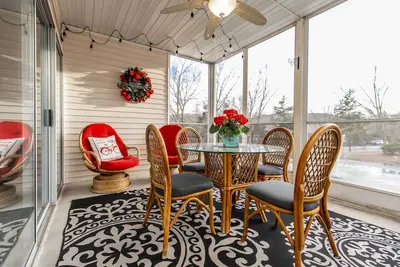 Image de Nouveau! Branson Condo w / Pool - 3 miles au Strip!