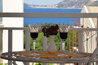 Image de Apartments Orange Tree - Appartement 3 Chambres avec Balcon et Vue sur la Mer