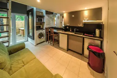 Image de Studio Vanille En Rdj, Independant, accès privée /100 m. mer, petite bassin.