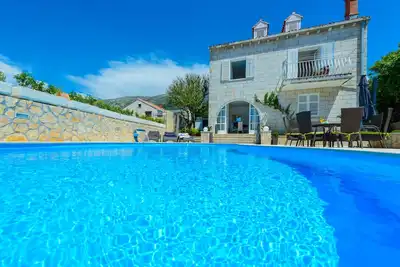 Image de Villa Ida - Villa 5 Chambres avec Piscine et Vue sur la Mer