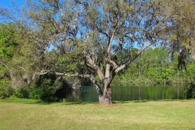 Image de Belle Villa avec une vue magnifique sur le lac