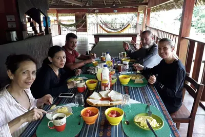 Image de Alojamiento y tour en la Amazonia