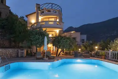 Villa Narnia - Villa de 3 chambres à flanc de colline avec une vue fantastique sur la baie de Kalkan