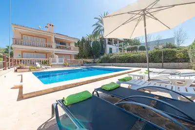 Image de M&M - Apartment with sea views in Portocolom. Free WiFi