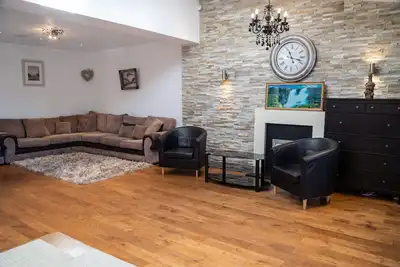 Image de Superbe maison avec 4 chambres et jardin