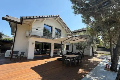 Image de 4br Villa w/Pool & Garden, 20 min to Geneva Centre