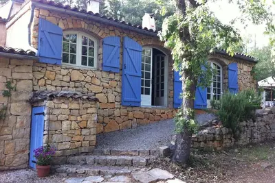 Image de Belle villa en pierre restaurée dans un cadre rural et calme.
