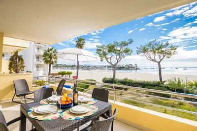 Vista al Mar by Interhome