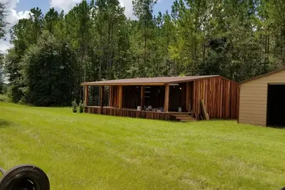 Image de Cabine de pins chuchotant sur 40 acres